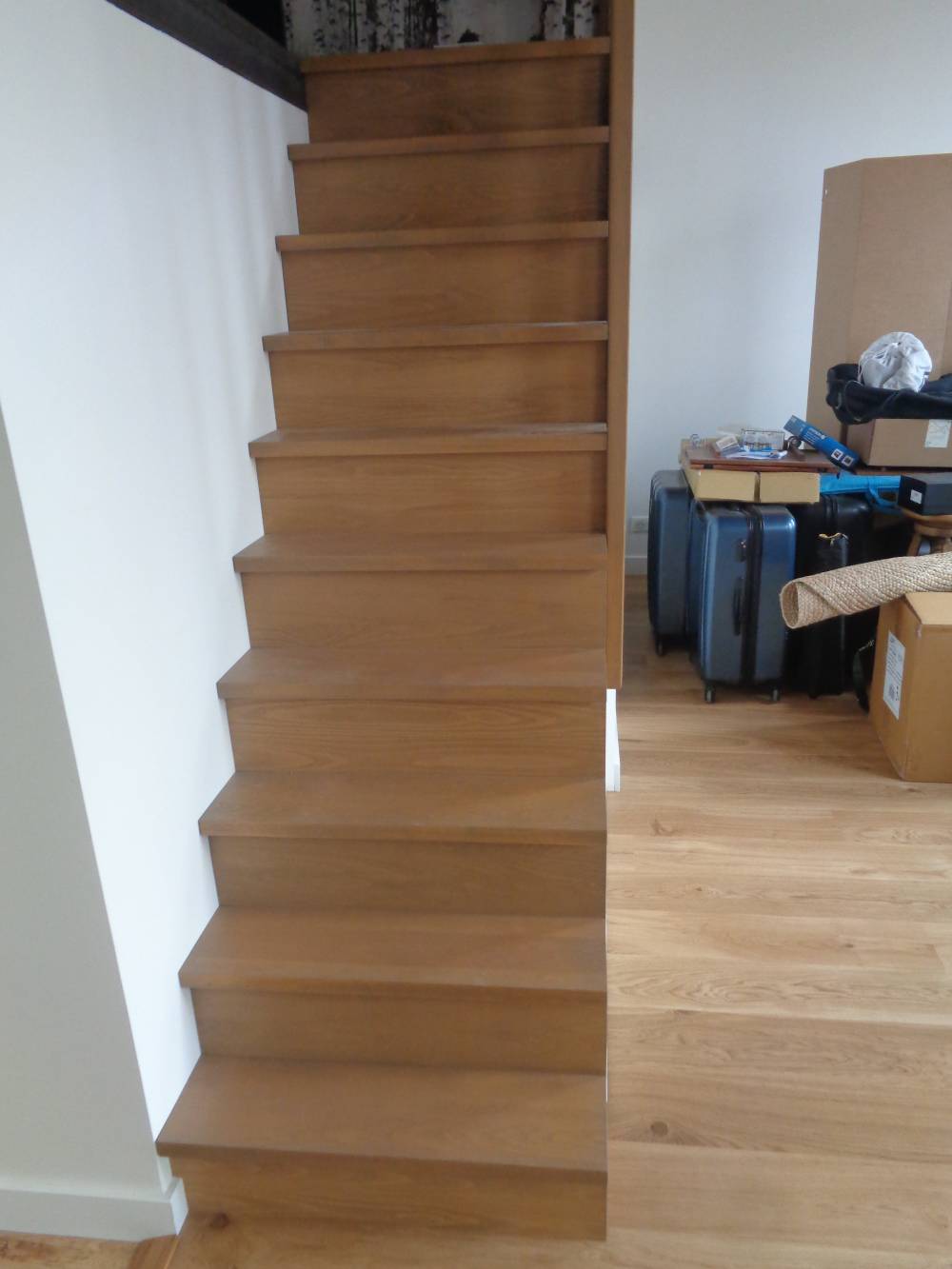 Escalier en hêtre massif huilé et mélaminé blanc (6)-min