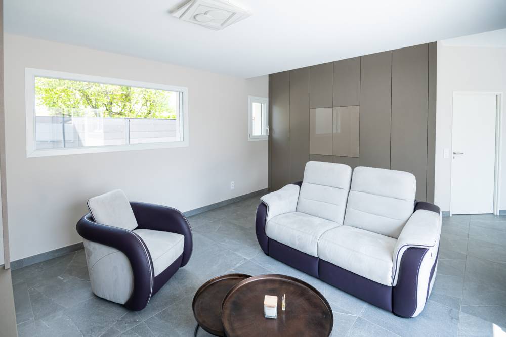 Meuble salon en mélaminé lin taupe et gris argile brillant (1)